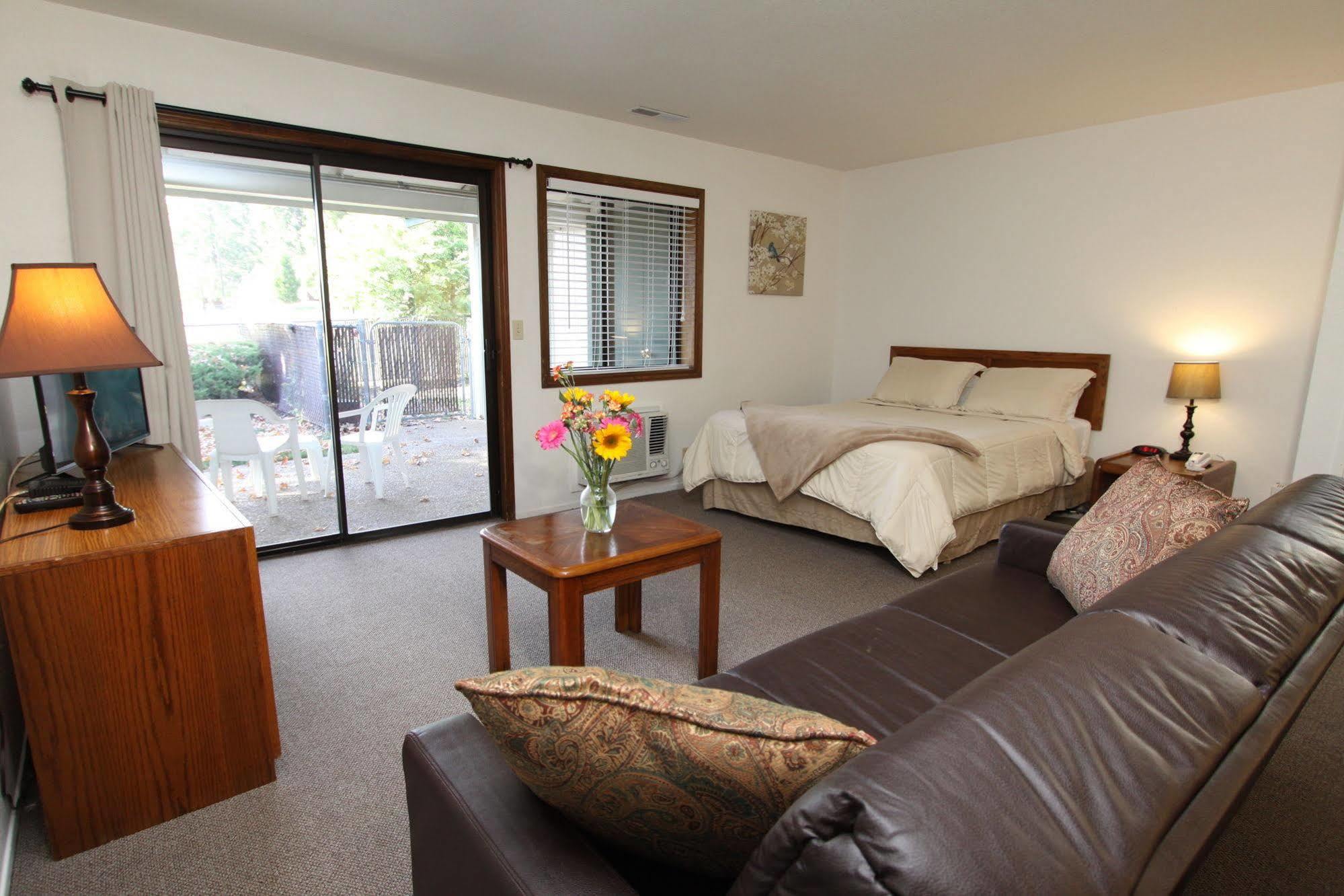 Pioneer Inn & Suites Volcano 외부 사진
