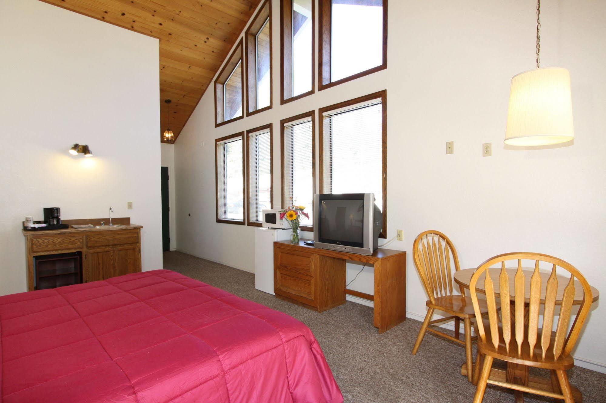 Pioneer Inn & Suites Volcano 외부 사진